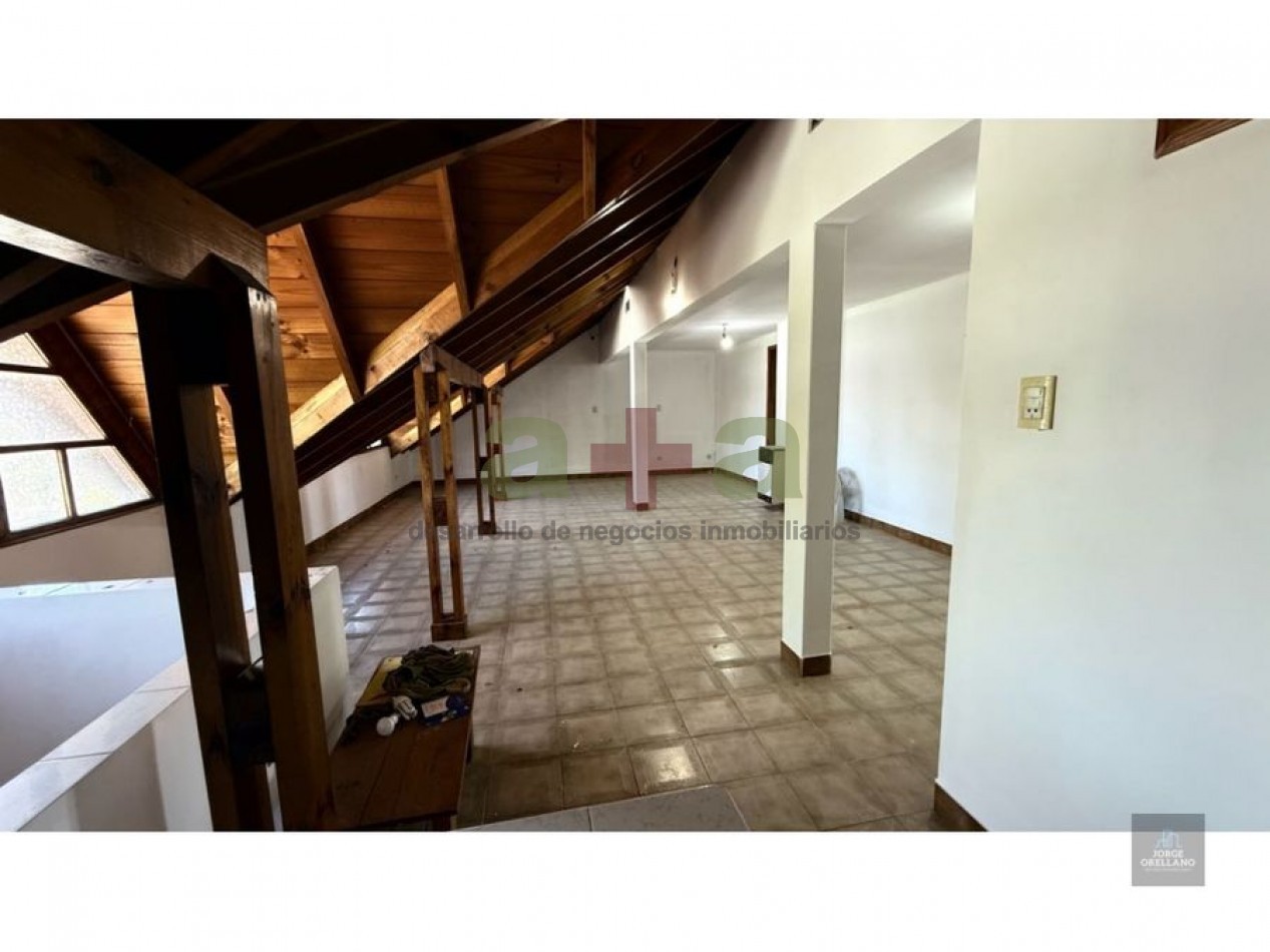 VENTA CASA 4 DORMITORIOS Y DEPARTAMENTO DOS AMBIENTES BARRIO ZACAGNINI