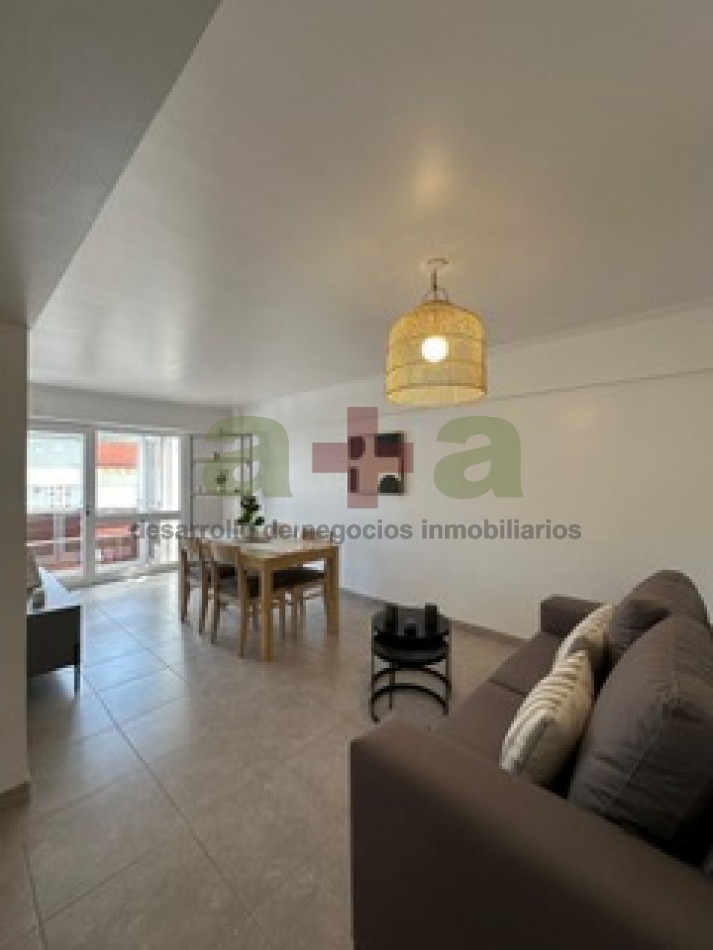 3  ambientes al frente con balcon y cochera