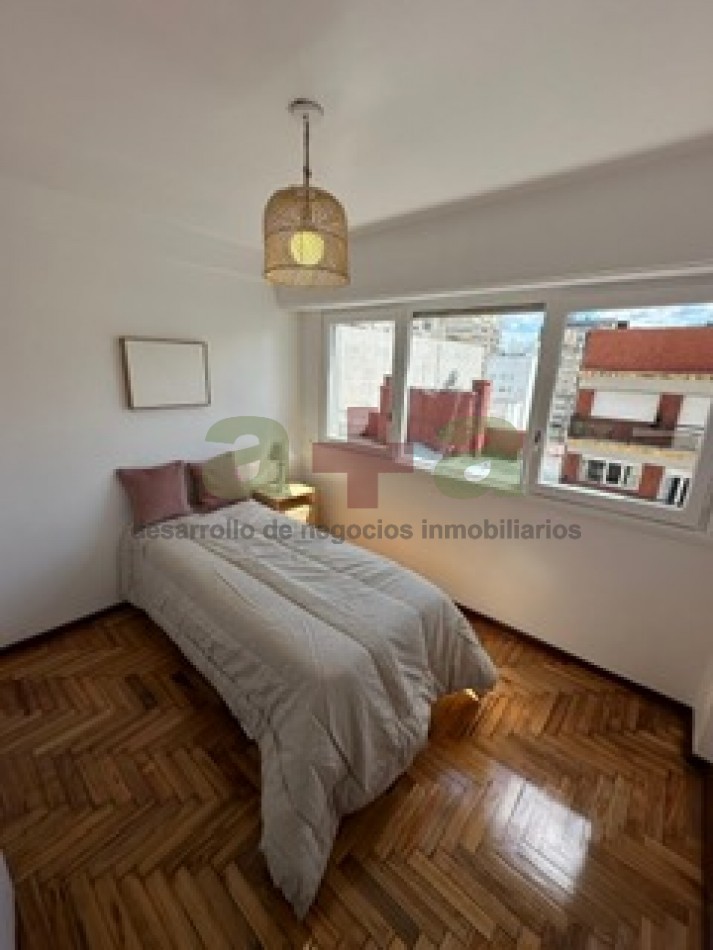 3  ambientes al frente con balcon y cochera