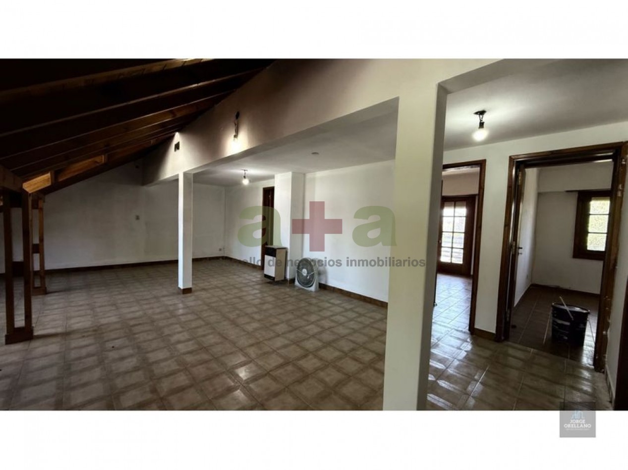 VENTA CASA 4 DORMITORIOS Y DEPARTAMENTO DOS AMBIENTES BARRIO ZACAGNINI