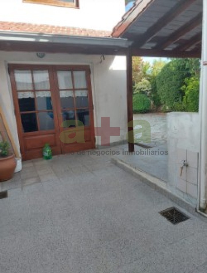 VENTA CHALET 4 AMBIENTES CHAUVIN