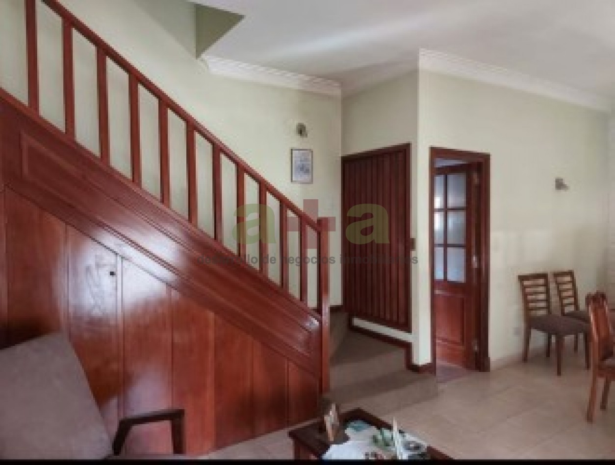 VENTA CHALET 4 AMBIENTES CHAUVIN