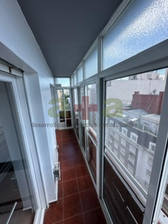 3  ambientes al frente con balcon y cochera